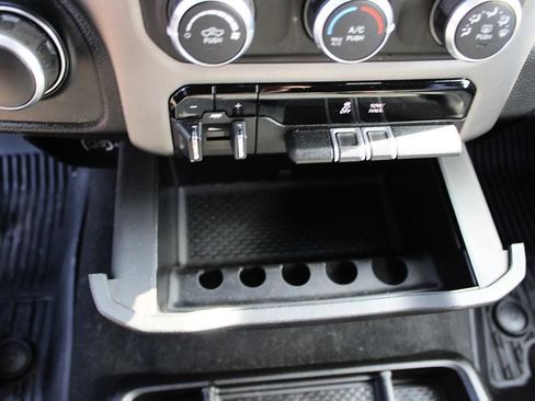 Used 2019 RAM 1500 Big Horn image 35