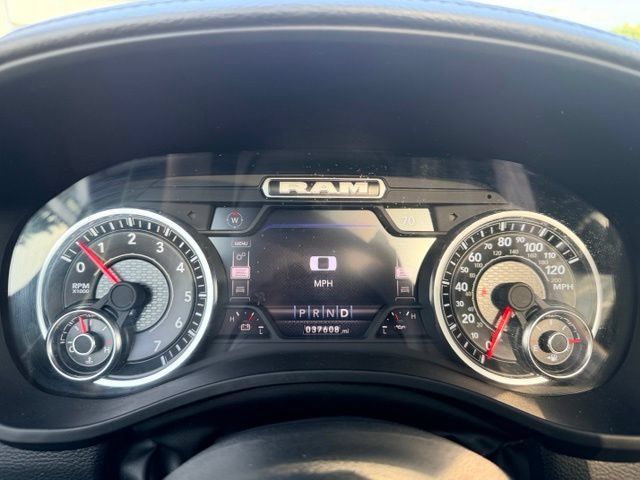 Used 2024 RAM 1500 Laramie AWD/4WD image 36