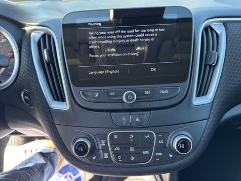 Used 2024 Chevrolet Malibu LT image 18