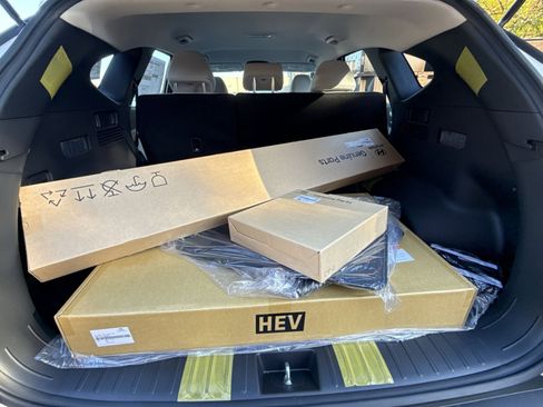 New 2026 Hyundai Tucson Blue SE image 23