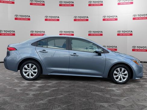 Used 2024 Toyota Corolla LE FWD image 4