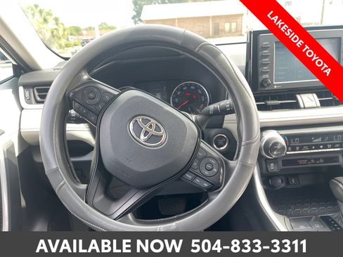 Used 2020 Toyota RAV4 XLE FWD image 22