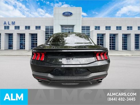 Used 2025 Ford Mustang GT RWD image 9
