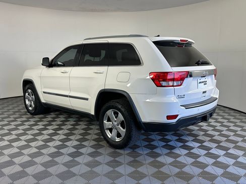 Used 2012 Jeep Grand Cherokee Laredo image 3