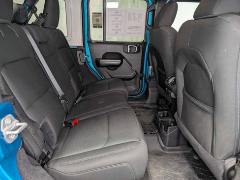 Used 2020 Jeep Wrangler Unlimited Sport S image 38