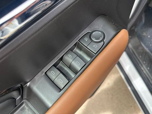 New 2026 GMC Canyon AT4 AWD/4WD image 13