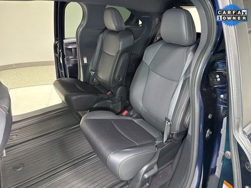 Used 2022 Toyota Sienna XSE image 26