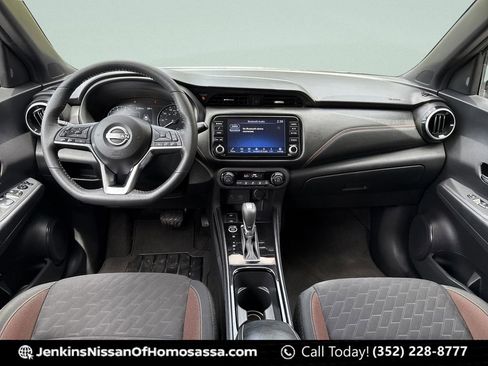 Certified 2024 Nissan Kicks SR FWD image 23