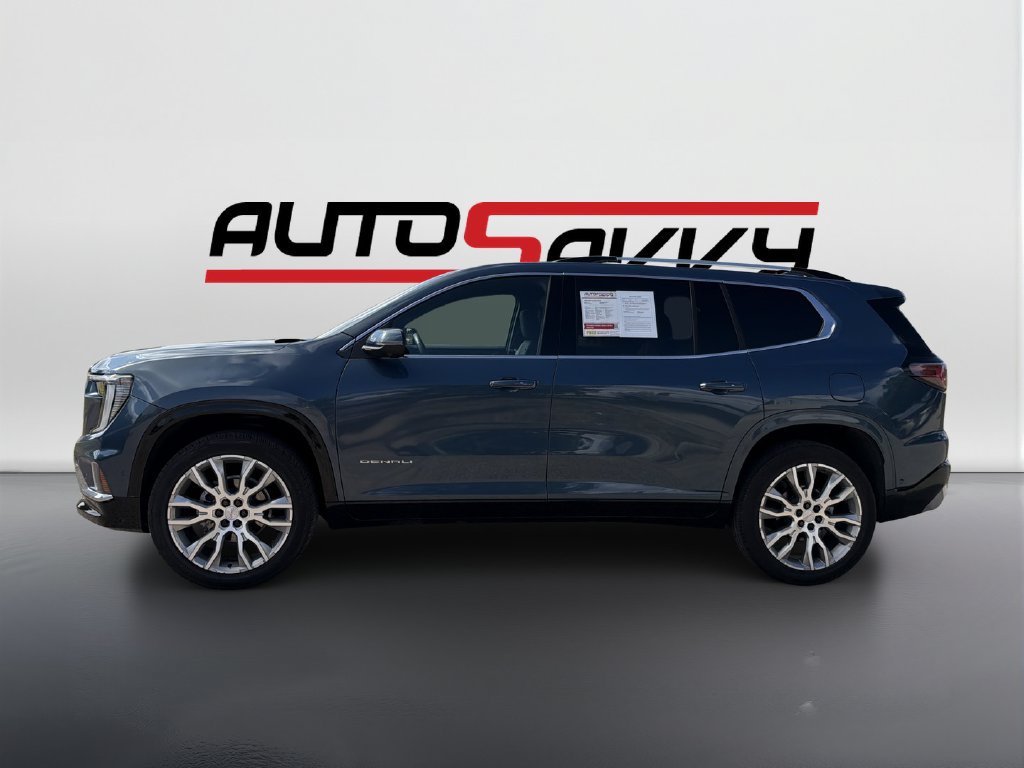 Used 2025 GMC Acadia Denali w/ Super Cruise Package FWD image 8