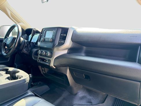 Used 2019 RAM 3500 Tradesman w/ Chrome Appearance Group image 34