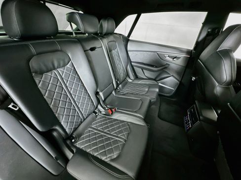 Used 2024 Audi SQ8 Premium Plus w/ Executive Package AWD/4WD image 28