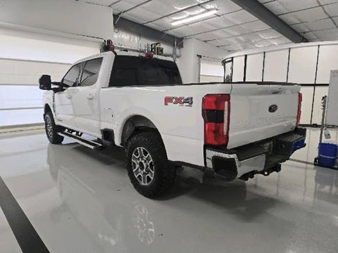 Used 2024 Ford F250 Lariat w/ FX4 Off-Road Package AWD/4WD image 5