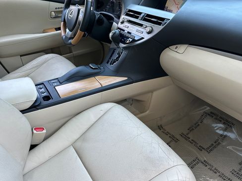 Used 2015 Lexus RX 450h FWD image 32