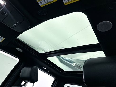 Used 2024 Ford F150 Platinum w/ Equipment Group 702A High image 3