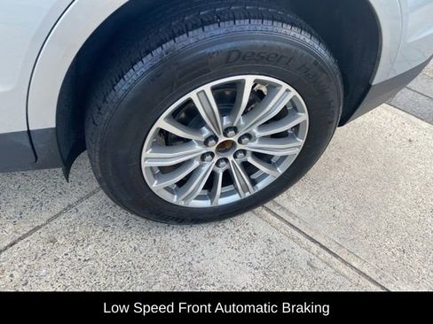 Used 2017 Cadillac XT5 Luxury w/ Driver Awareness Package image 19