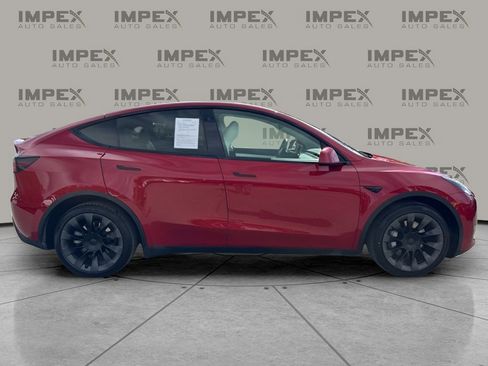 Used 2021 Tesla Model Y Long Range image 6