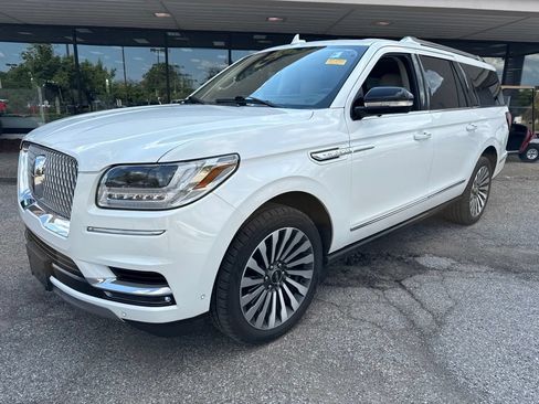 Used 2021 Lincoln Navigator L Reserve w/ Luxury Package AWD/4WD image 7