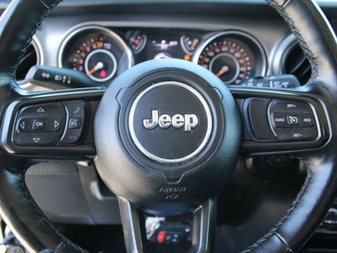Used 2022 Jeep Wrangler Unlimited Sport AWD/4WD image 18
