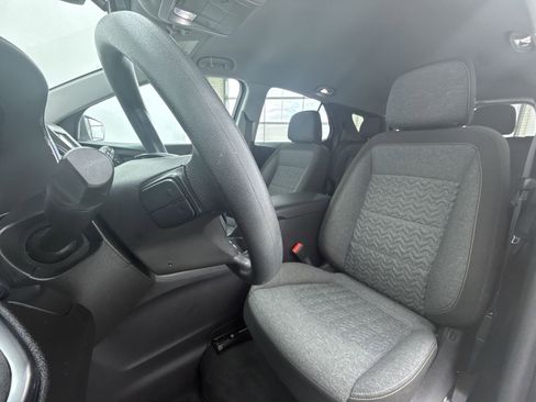 Used 2023 Chevrolet Equinox LT image 10