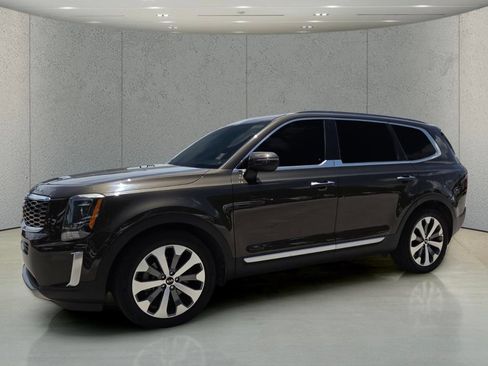 Used 2020 Kia Telluride S w/ S 8 Passenger Seating Package FWD image 10