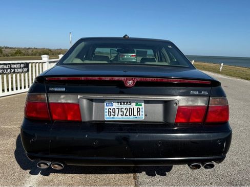 Used 2004 Cadillac Seville SLS w/ Preferred Equipment Group image 6