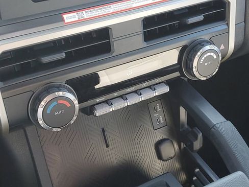 Used 2025 Toyota Tacoma TRD Sport image 22