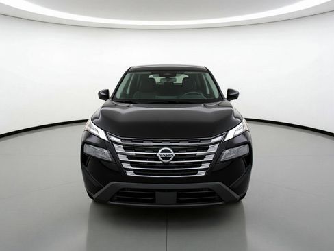 Used 2025 Nissan Rogue SV image 2