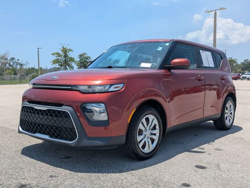Used 2020 Kia Soul LX FWD image 9