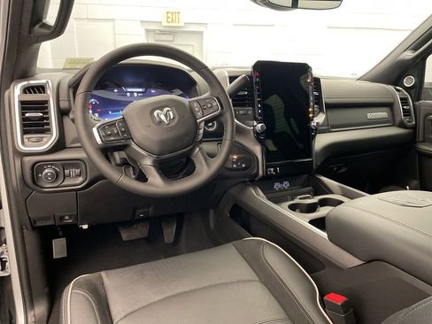 New 2026 RAM 3500 Laramie AWD/4WD image 15