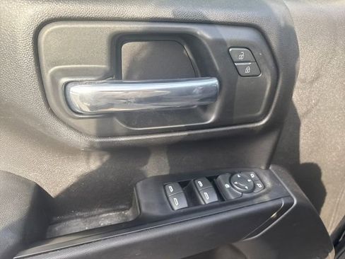 Used 2019 Chevrolet Silverado 1500 Custom Trail Boss image 17