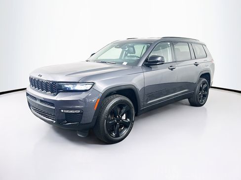 Used 2023 Jeep Grand Cherokee L Limited w/ Black Appearance Package image 3