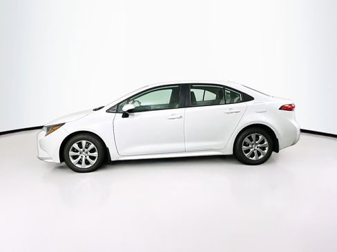 Used 2026 Toyota Corolla LE FWD image 4