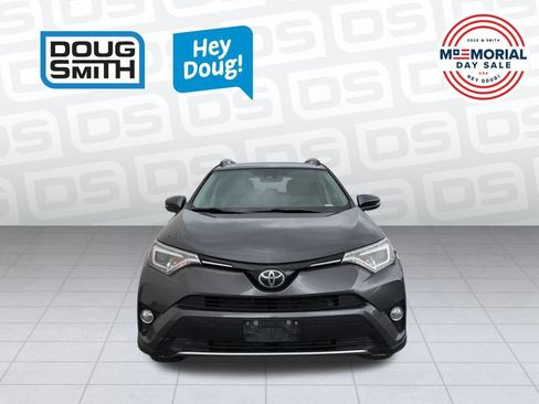 Used 2017 Toyota RAV4 Limited AWD/4WD image 2
