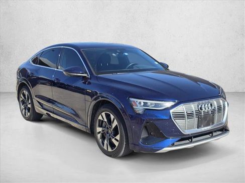 Certified 2023 Audi e-tron Premium Plus w/ Premium Plus Package image 3