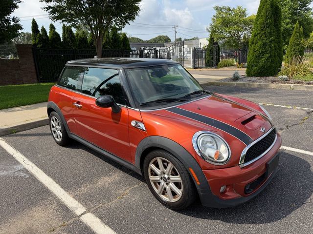 Used 2013 MINI Cooper S FWD image 2