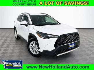 Certified 2022 Toyota Corolla Cross LE video 1