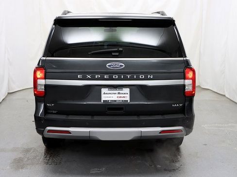 Used 2022 Ford Expedition Max XLT image 6