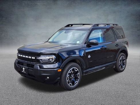 New 2025 Ford Bronco Sport Outer Banks AWD/4WD image 3