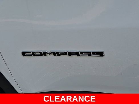 Used 2023 Jeep Compass Latitude AWD/4WD image 29