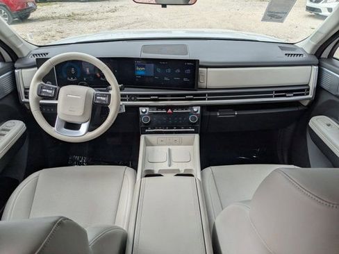 Used 2025 Hyundai Santa Fe SEL image 23