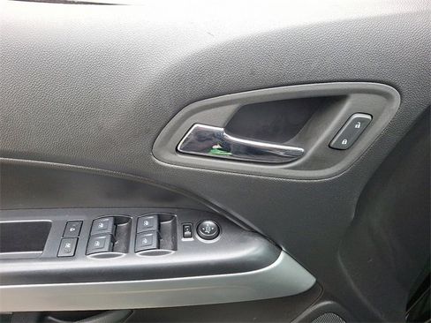 Used 2022 Chevrolet Colorado LT w/ Safety Package image 13