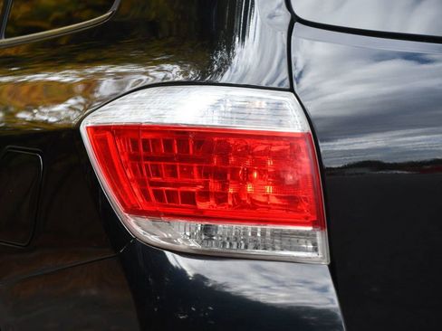 Used 2013 Toyota Highlander SE image 6