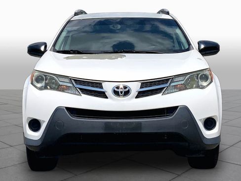 Used 2015 Toyota RAV4 LE FWD image 4