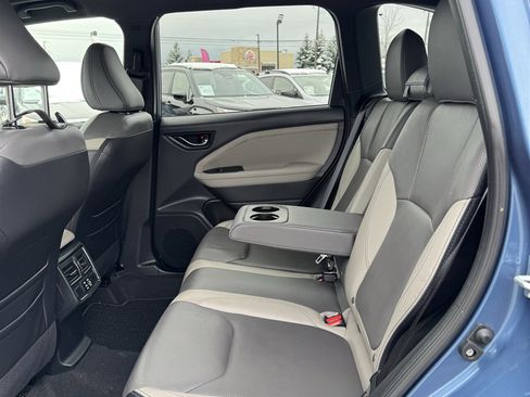 Used 2025 Subaru Forester Limited w/ Popular Package #1 image 10