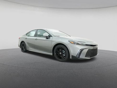 New 2026 Toyota Camry SE image 29
