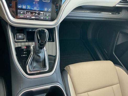 Certified 2025 Subaru Outback Limited AWD/4WD image 18