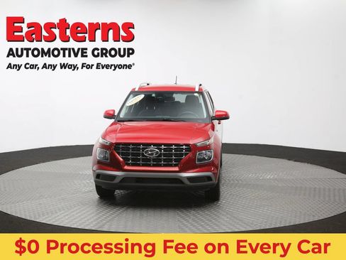Used 2023 Hyundai Venue Limited FWD image 53