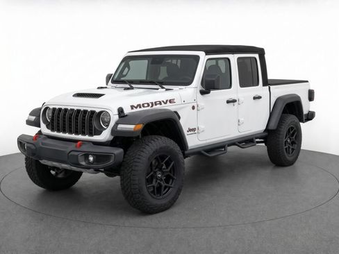 Used 2024 Jeep Gladiator Mojave w/ Technology Group AWD/4WD image 35