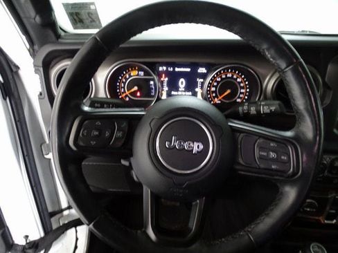 Certified 2022 Jeep Wrangler Unlimited Willys image 6