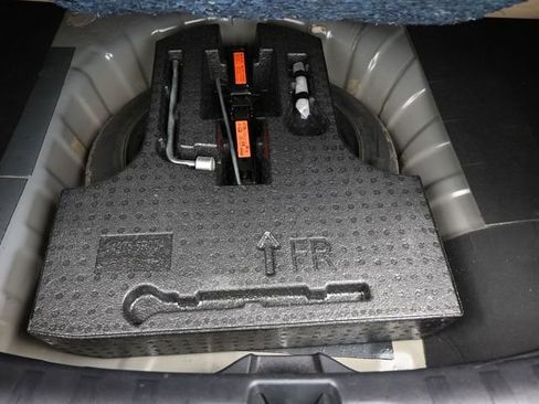 Used 2023 Nissan Kicks SR w/ Interior Electronics Package image 14